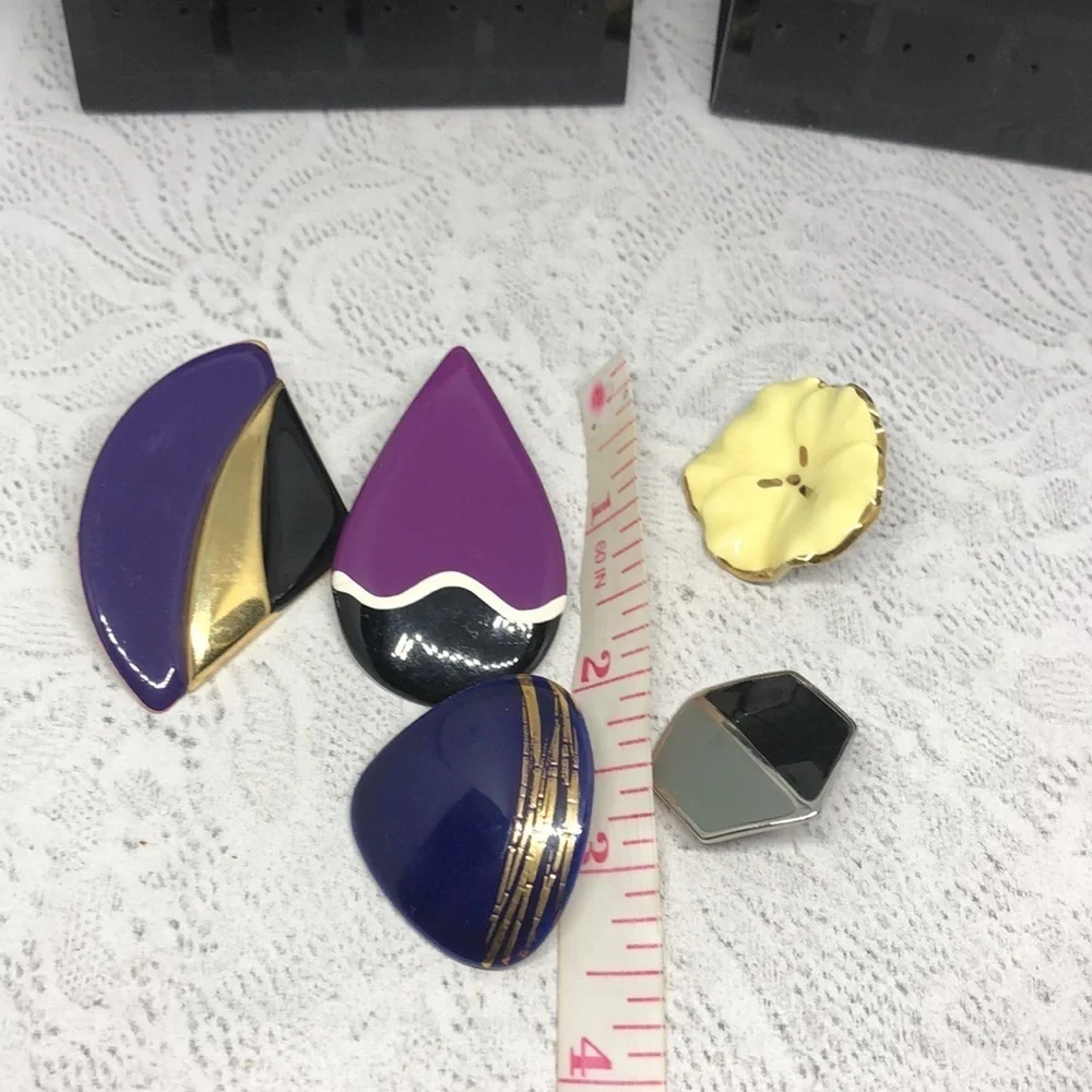 BUNDLE lot 5 vintage enamel earrings statement flower + geometric modernist.